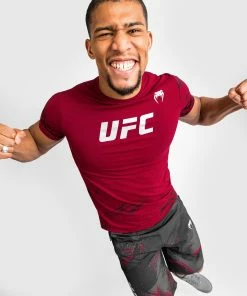 UFC Venum Authentic Fight Week Men's 2.0 Short Sleeve T-Shirt - Red -Boxing Sport Store d 252Ff 252F6 252Fb 252Fdf6b930f5b7d294d97c61ce30736c6fbf9b9a50c VNMUFC 00109 003 04 0fddbe37 2675 4caf 8c59 e6ff76d88c72