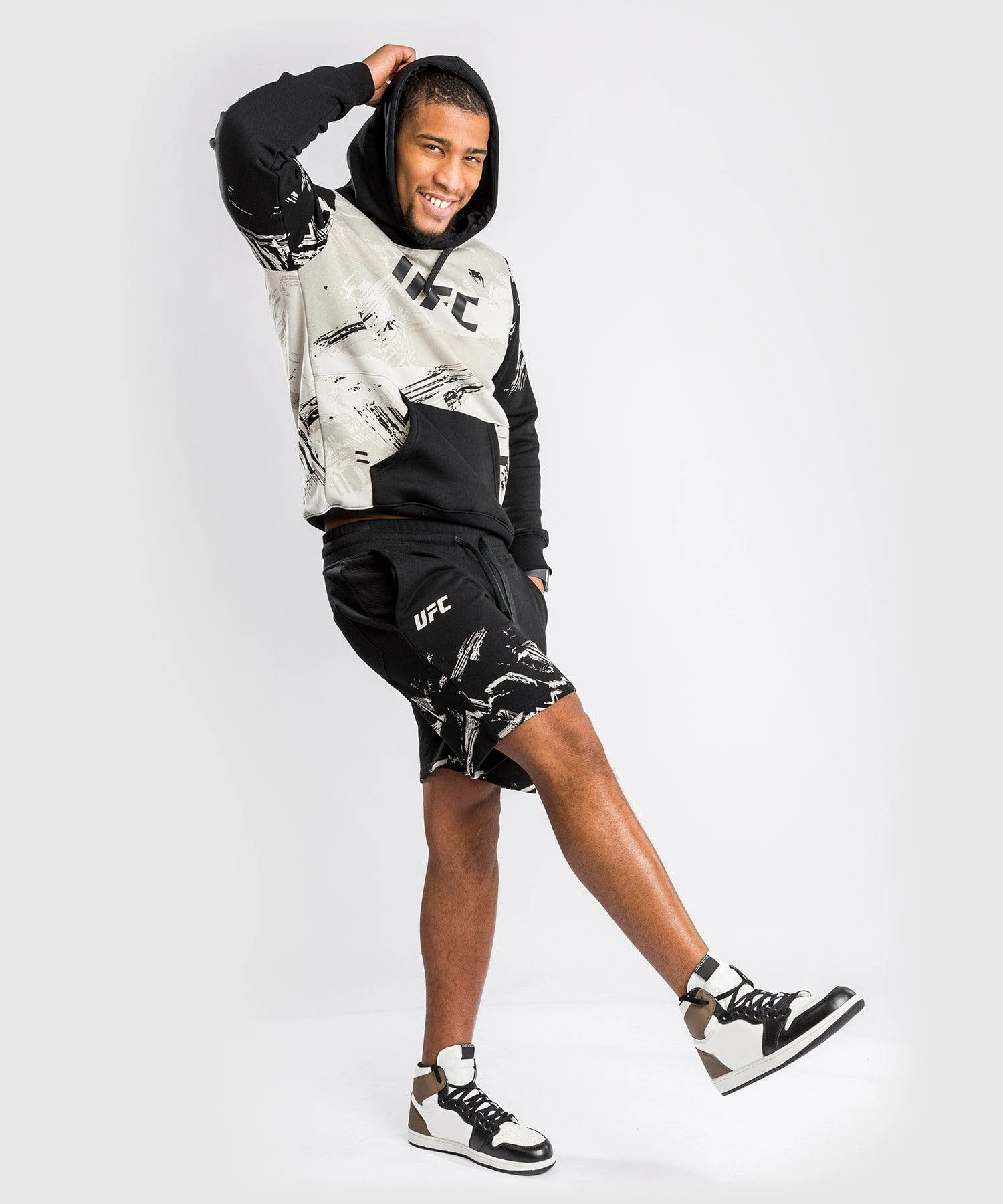 UFC Venum Authentic Fight Week Men's 2.0 Short - Black/Sand 6 UFC Venum Authentic Fight Week Men's 2.0 Short - Black/Sand - Image 4