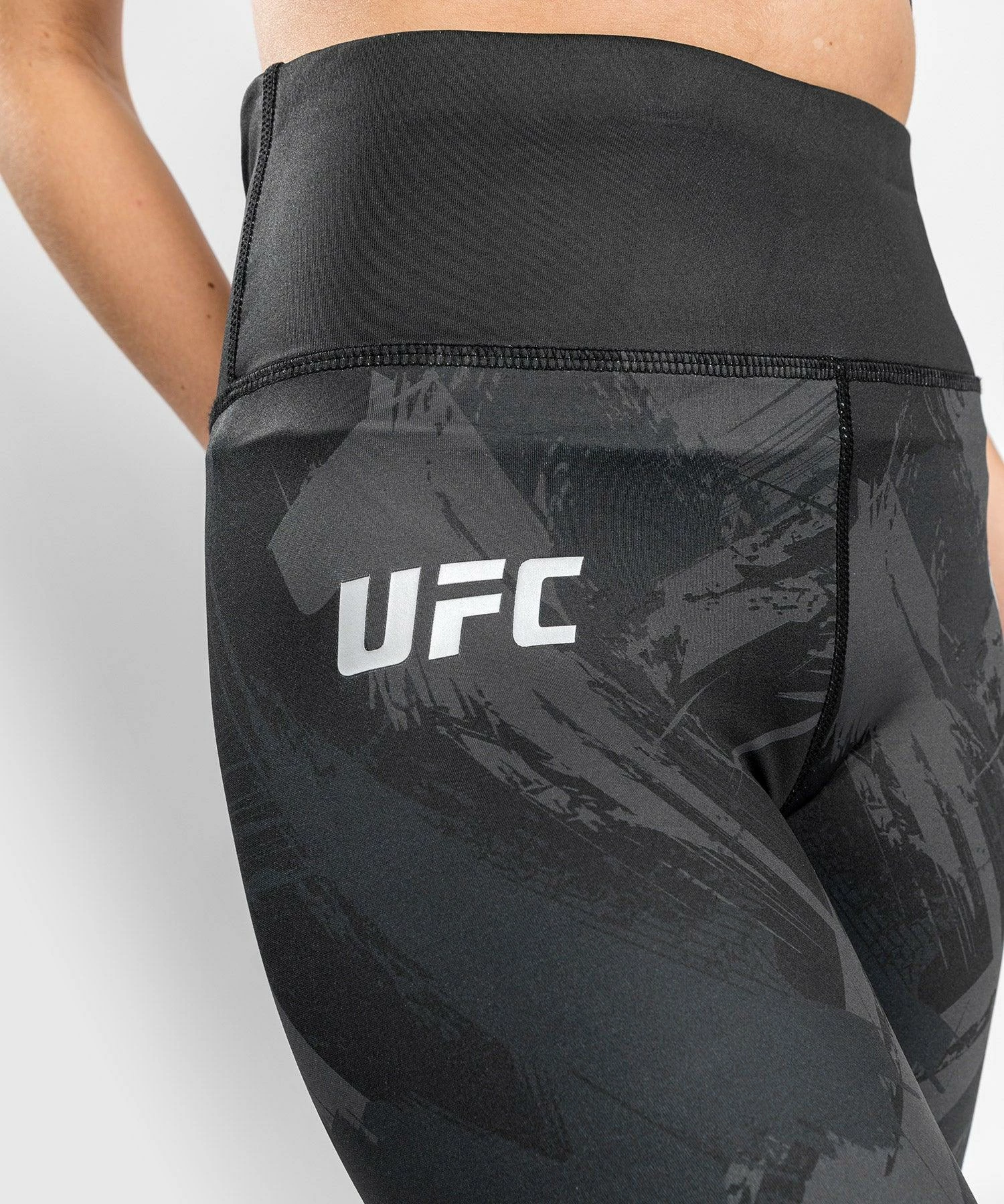 UFC Venum Authentic Fight Week Women's 2.0 Performance Tight - Black 8 UFC Venum Authentic Fight Week Women's 2.0 Performance Tight - Black - Image 6