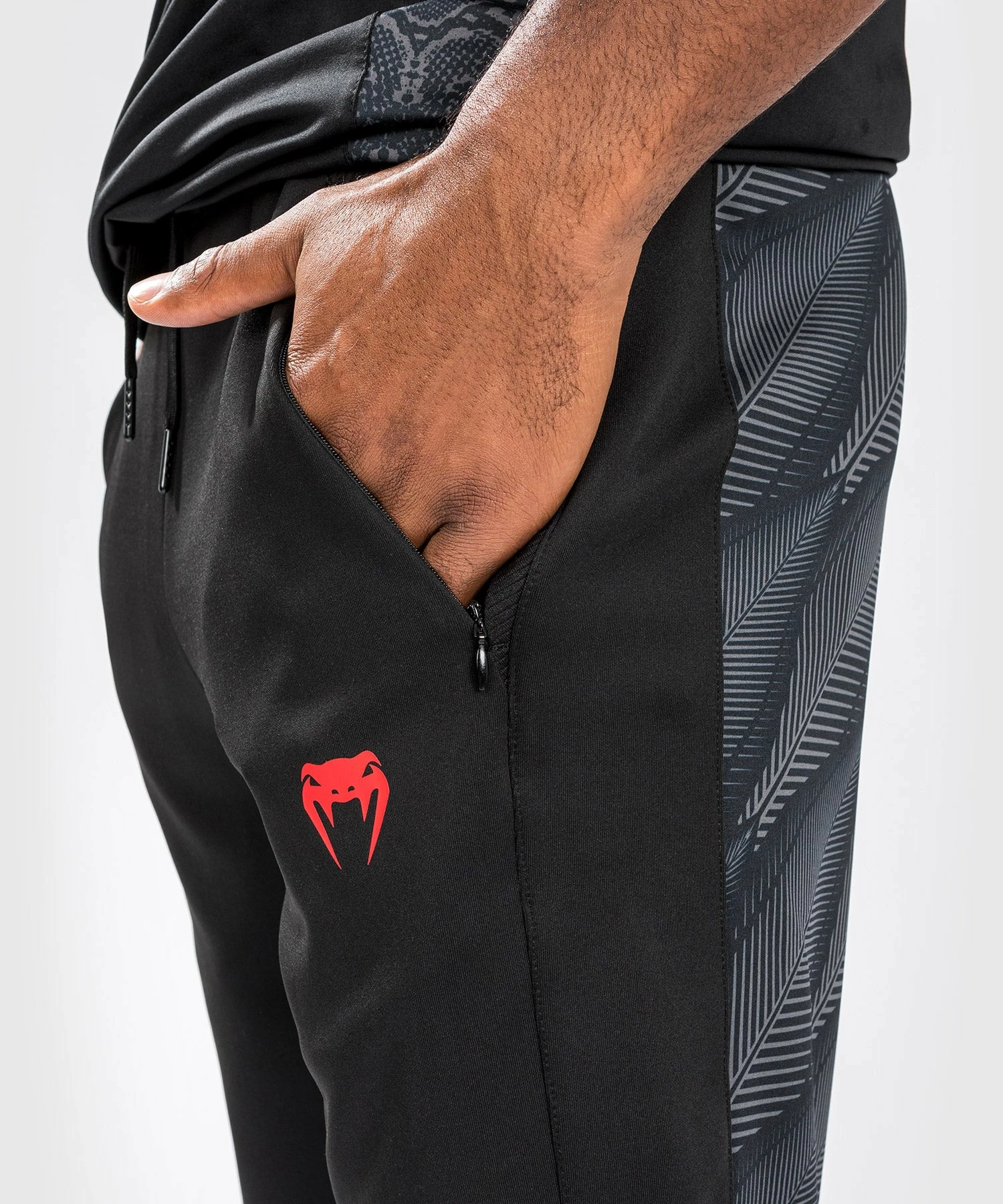 Venum Phantom Joggers - Black/Red - Image 7