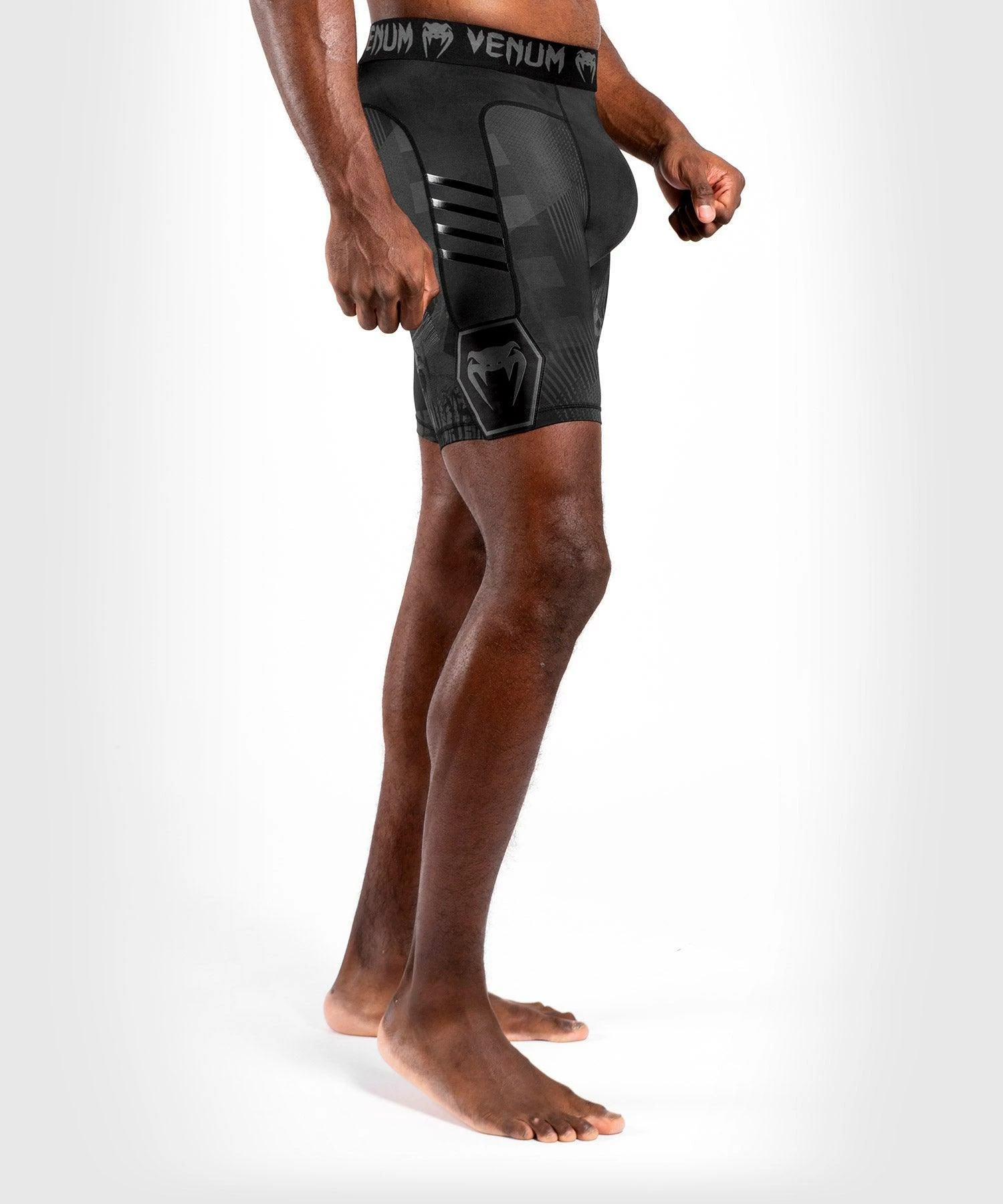 Venum Skull Vale Tudo Shorts - Black/Black 7 Venum Skull Vale Tudo Shorts - Black/Black - Image 5