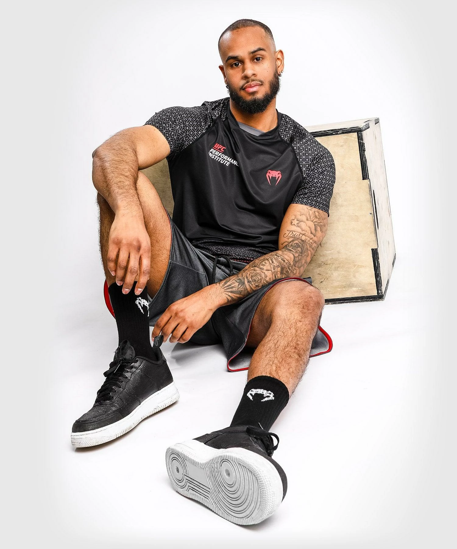 UFC Venum Performance Institute Dry Tech T-Shirt - Black/Red 4 UFC Venum Performance Institute Dry Tech T-Shirt - Black/Red - Image 2